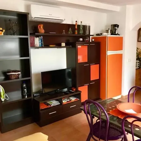 Naranja Apartment *
