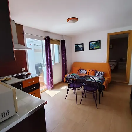 Naranja Apartment *